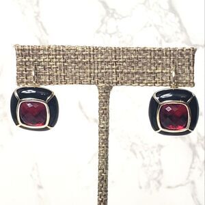 JOAN RIVERS Leverback Changeable Earrings